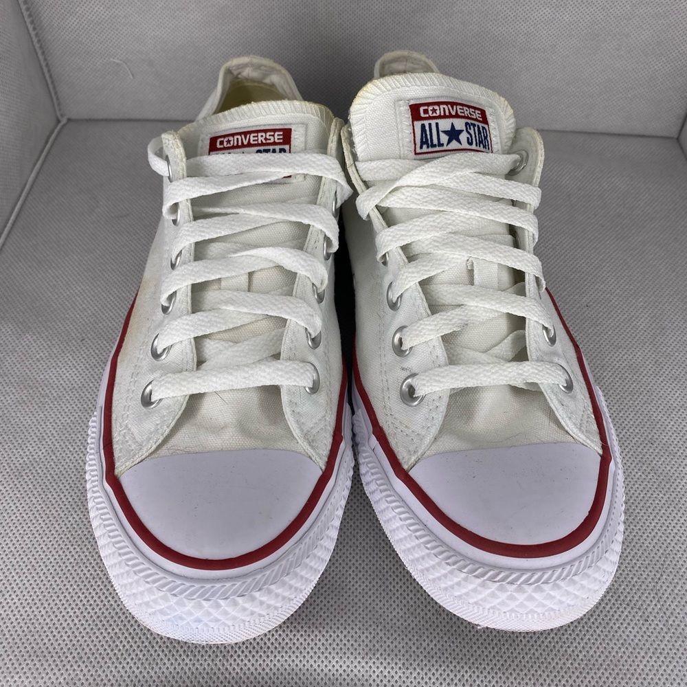 White Converse All Stars size women’s 8